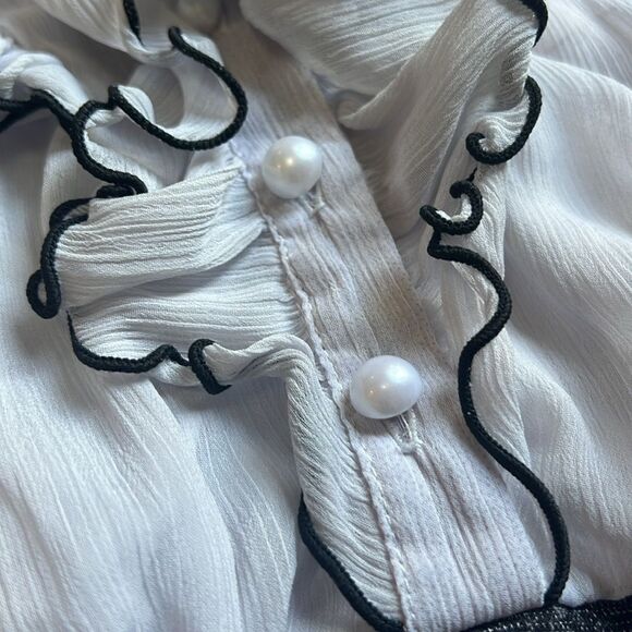 iZ Byer Size 1 Flutter Ruffled Sleeve Button Down White Gray Pencil Dress - Picture 4 of 8